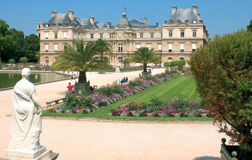 Appartamento Petite Maison Avec Cour Dans Les Beaux Quartiers-Vous Faites Le Menage- Very Good Prices For T-H-E Location But You Have To Clea-N Th-E Flat Parigi Esterno foto