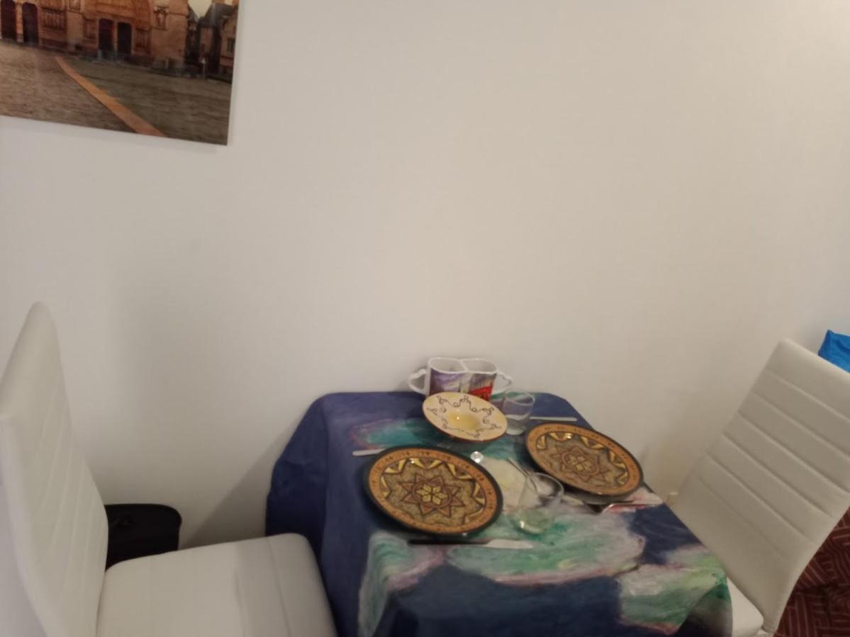 Appartamento Petite Maison Avec Cour Dans Les Beaux Quartiers-Vous Faites Le Menage- Very Good Prices For T-H-E Location But You Have To Clea-N Th-E Flat Parigi Esterno foto