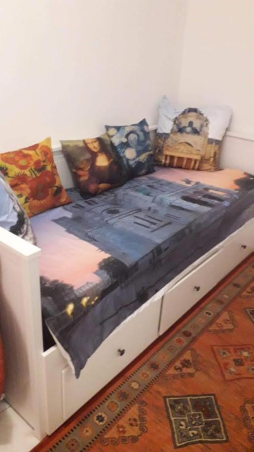 Appartamento Petite Maison Avec Cour Dans Les Beaux Quartiers-Vous Faites Le Menage- Very Good Prices For T-H-E Location But You Have To Clea-N Th-E Flat Parigi Esterno foto