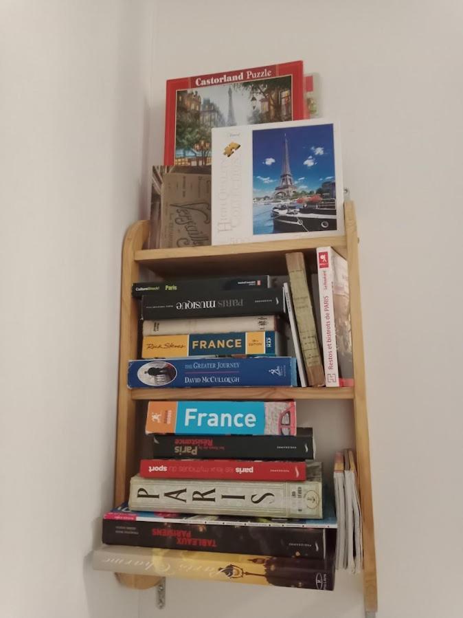Appartamento Petite Maison Avec Cour Dans Les Beaux Quartiers-Vous Faites Le Menage- Very Good Prices For T-H-E Location But You Have To Clea-N Th-E Flat Parigi Esterno foto