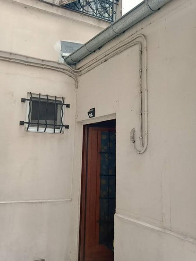 Appartamento Petite Maison Avec Cour Dans Les Beaux Quartiers-Vous Faites Le Menage- Very Good Prices For T-H-E Location But You Have To Clea-N Th-E Flat Parigi Esterno foto